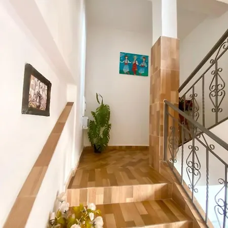 Villa Guest House 1